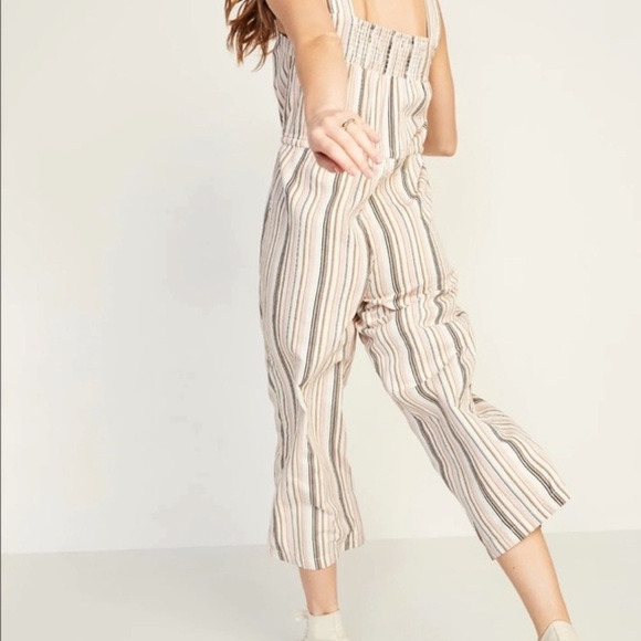 Old Navy | Tie-Waist Striped Sleeveless Jumpsuit - Picture 9 of 9